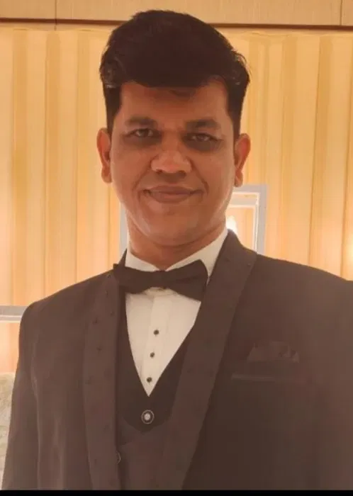 Book a call with Gayatri Wadhwani on sprect.