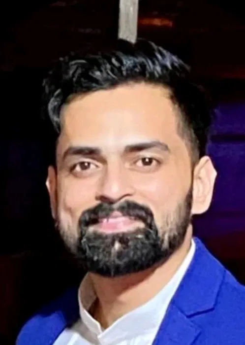 Book a call with Abhijit Kabra on sprect.