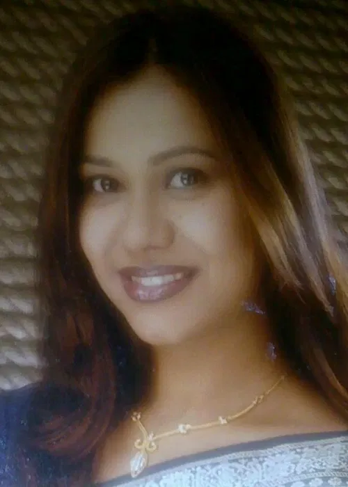 Book a call with Ananya Saxena on sprect.