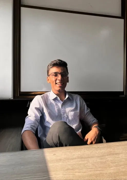 Book a call with Hillary Chu on sprect.