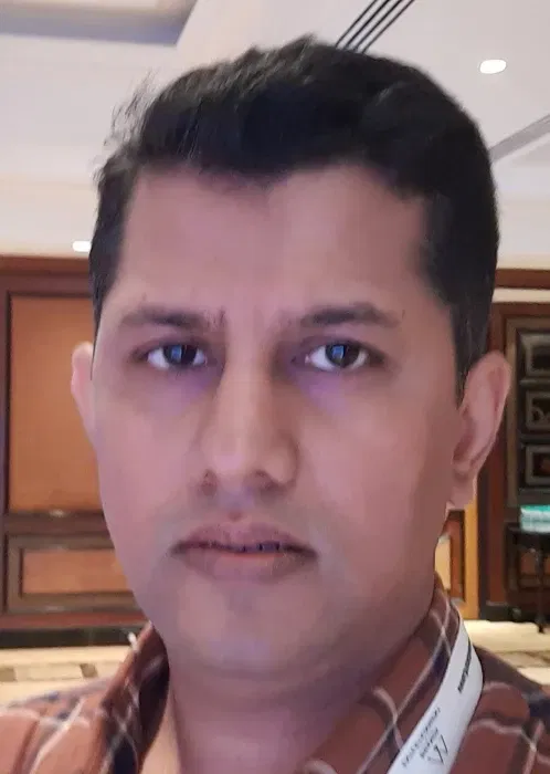 Book a call with Raju Raut on sprect.