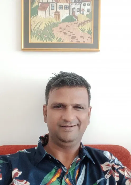 Book a call with Mayuri Panchal on sprect.