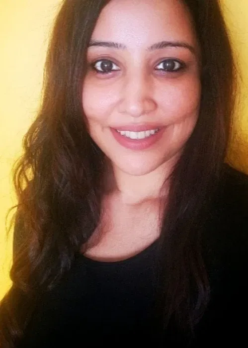 Book a call with Diya Shah on sprect.