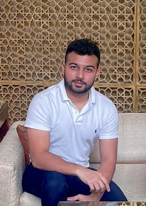 Book a call with Ananya Joshi on sprect.