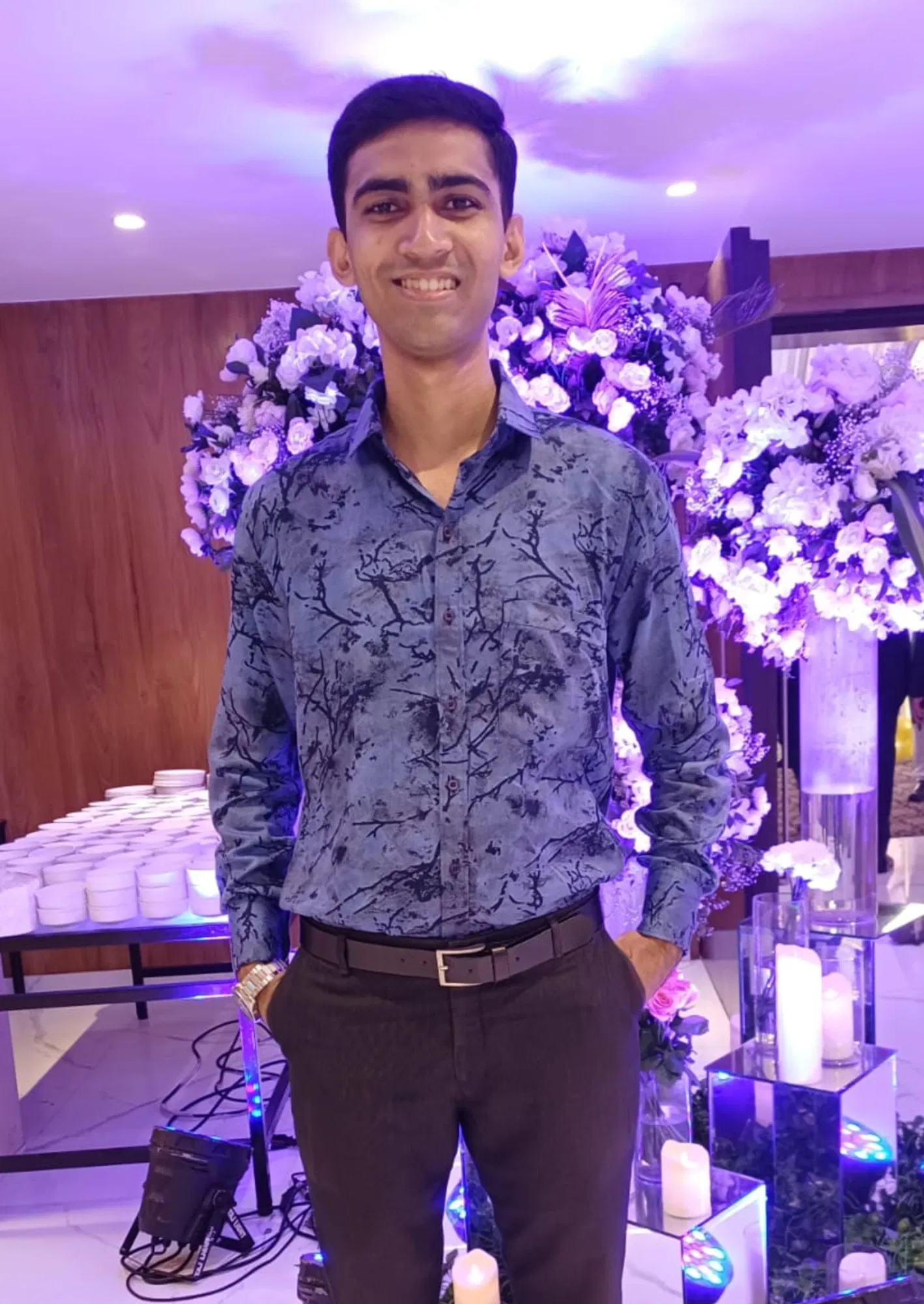 Book a call with Varun Tekchandani on sprect.