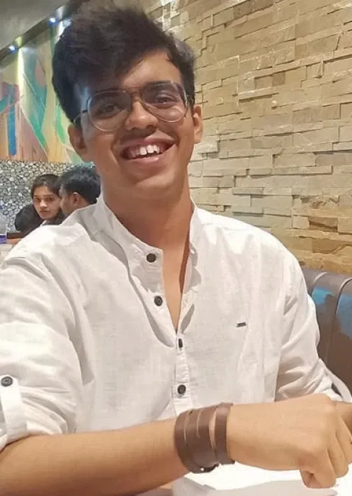 Book a call with Kashish Pamnani on sprect.