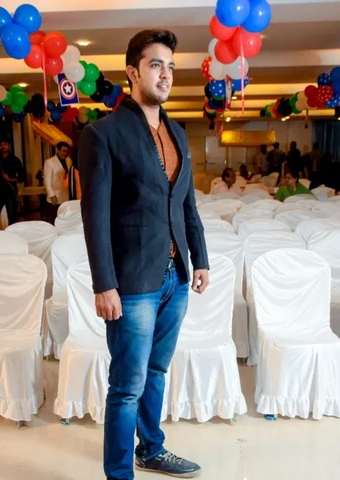 Book a call with ALOK PAL on sprect.