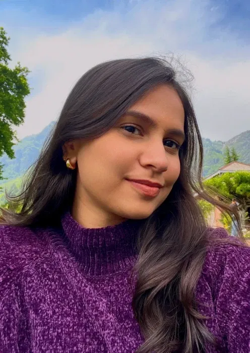 Book a call with Naishvi Shah on sprect.