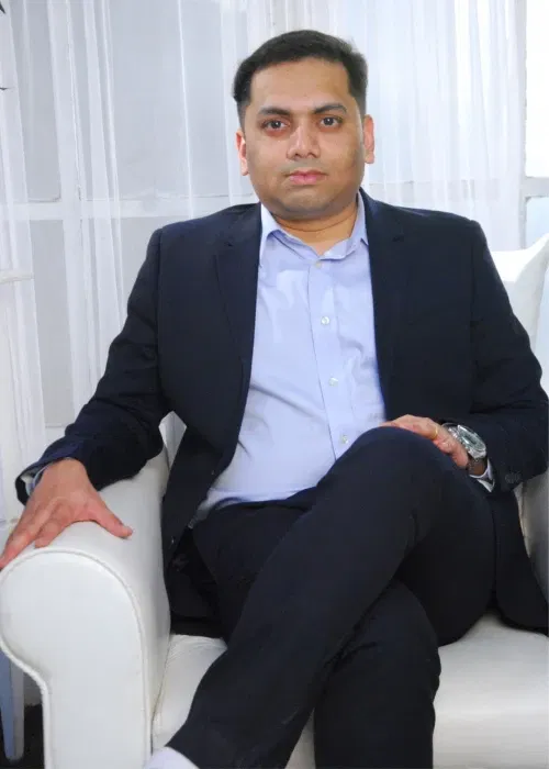 Book a call with Nikhil Banka on sprect.