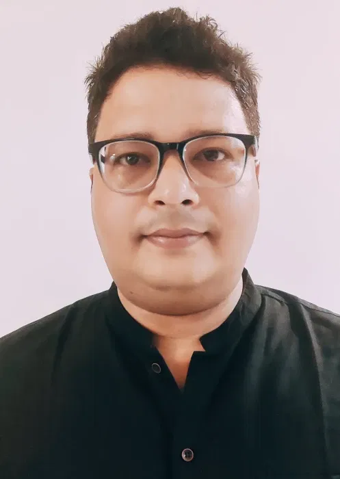 Book a call with Shweta Murali on sprect.