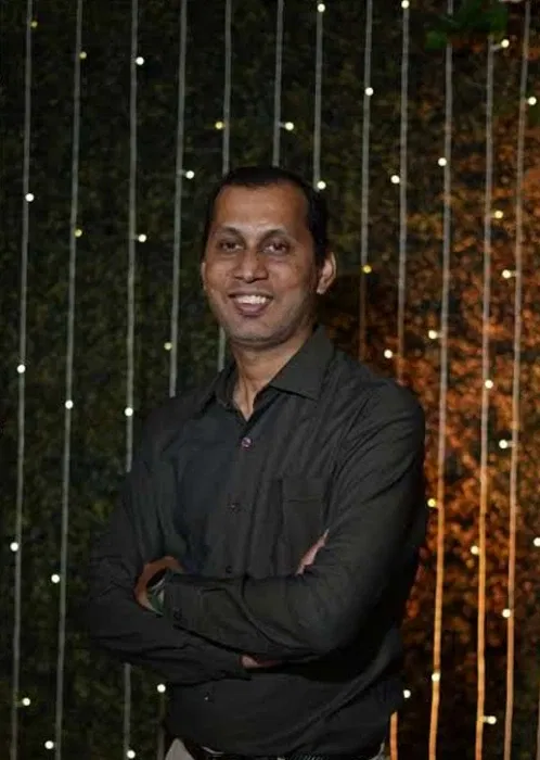 Book a call with Gauri Awasthi on sprect.