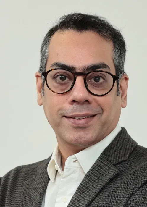 Book a call with Karishma Gupta on sprect.