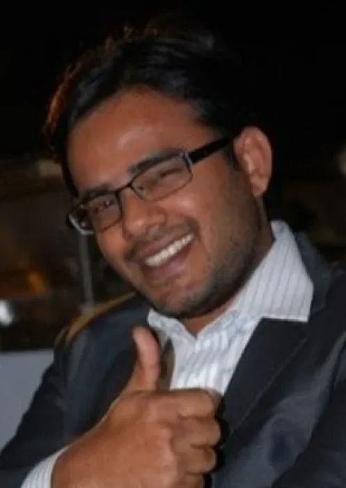 Book a call with Rewa Zamre on sprect.